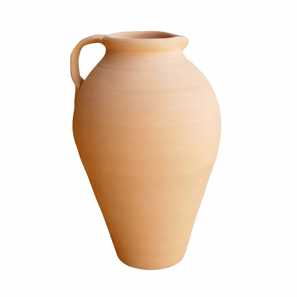 jarra antigua hecha a mano